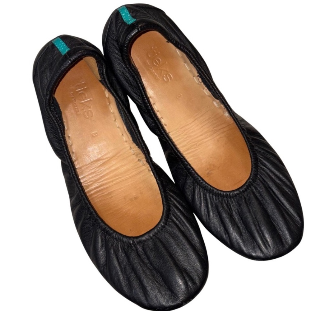 Tieks Black Leather Ballet Flat with Teal Sole Size 8 Women